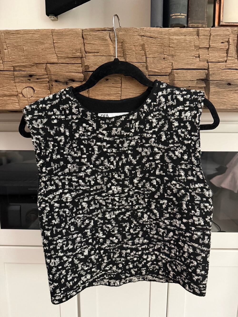 Zara Black Cream Boucle Textured Cropped Tank Sz L Tweed Chic Vest Top